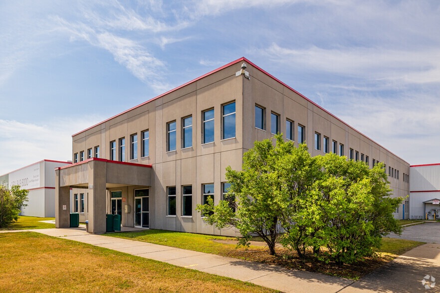 1900 Rue Dickson, Montréal, QC for lease - Building Photo - Image 1 of 6