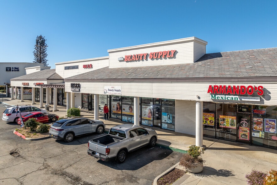 23579 Sunnymead Ranch Pky, Moreno Valley, CA for sale - Building Photo - Image 3 of 7