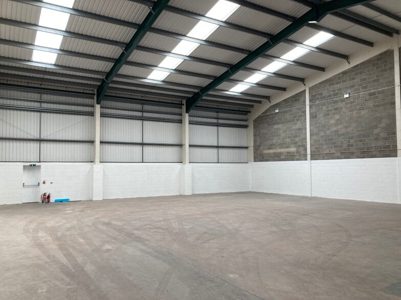 1-5 Crossways Rd, Bridgwater for lease - Interior Photo - Image 2 of 4