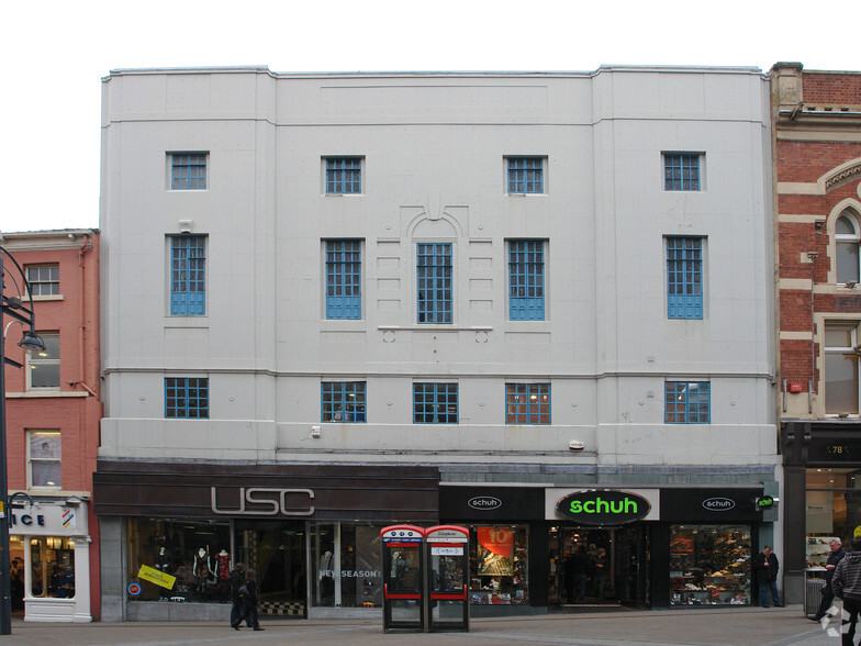 76-77 Briggate, Leeds à vendre - Photo principale - Image 1 de 1