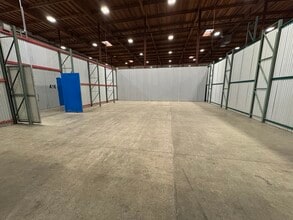 18255 Segale Park Drive B, Tukwila, WA à louer Photo intérieure- Image 2 de 4