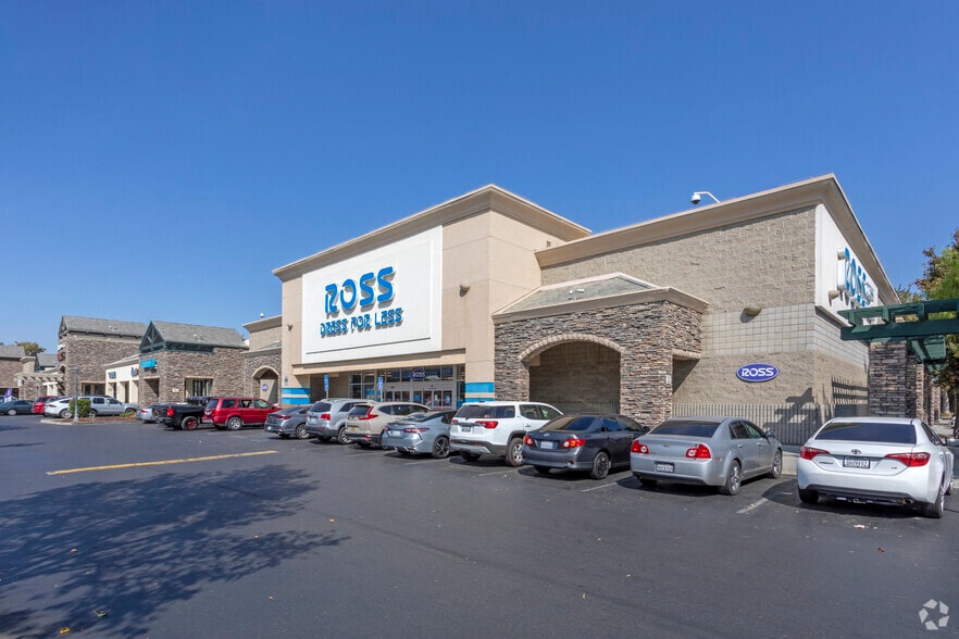 1611 E Hatch Rd, Ceres, CA for lease - Building Photo - Image 3 of 12