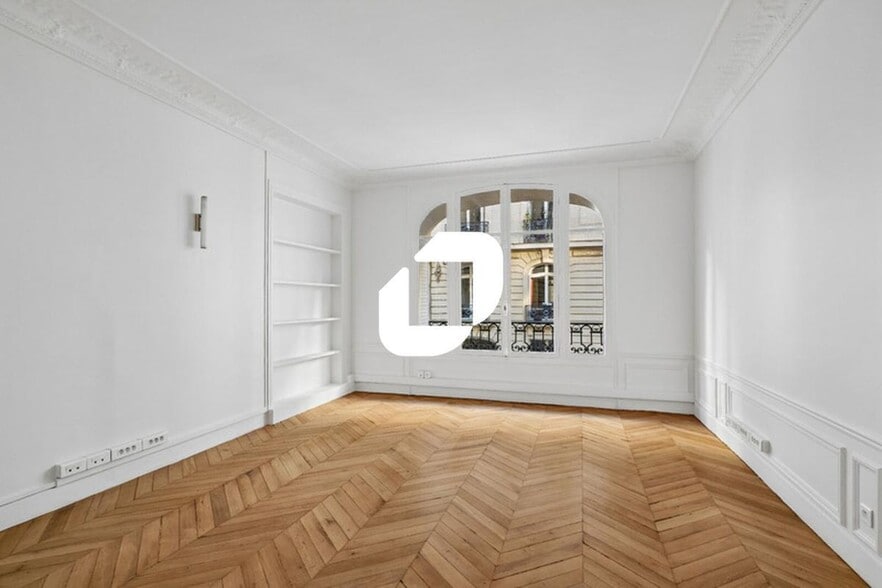 Immeuble residentiel dans Paris à vendre - Photo intérieure - Image 2 de 14