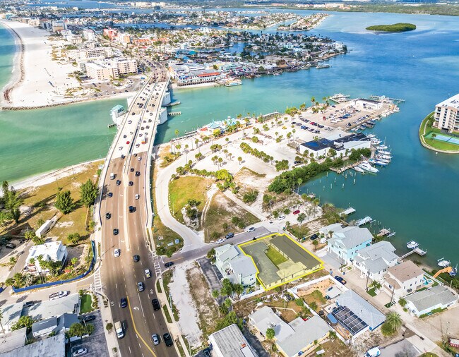 Plus de détails pour 117 127th Ave, Treasure Island, FL - Multi-résidentiel à vendre