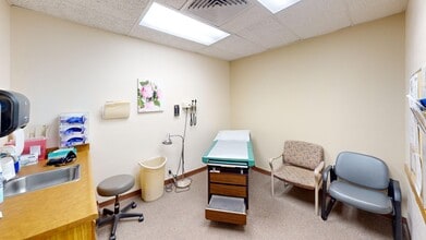 2141 Academy Cir, Colorado Springs, CO for sale Interior Photo- Image 1 of 6