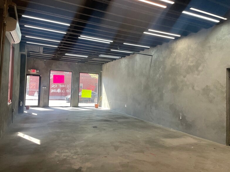 103 Stuyvesant Ave, Brooklyn, NY for lease - Building Photo - Image 2 of 5