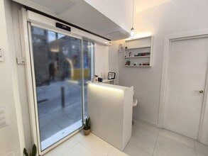 Commerce de détail dans Barcelone, Barcelona à louer Photo intérieure- Image 1 de 14