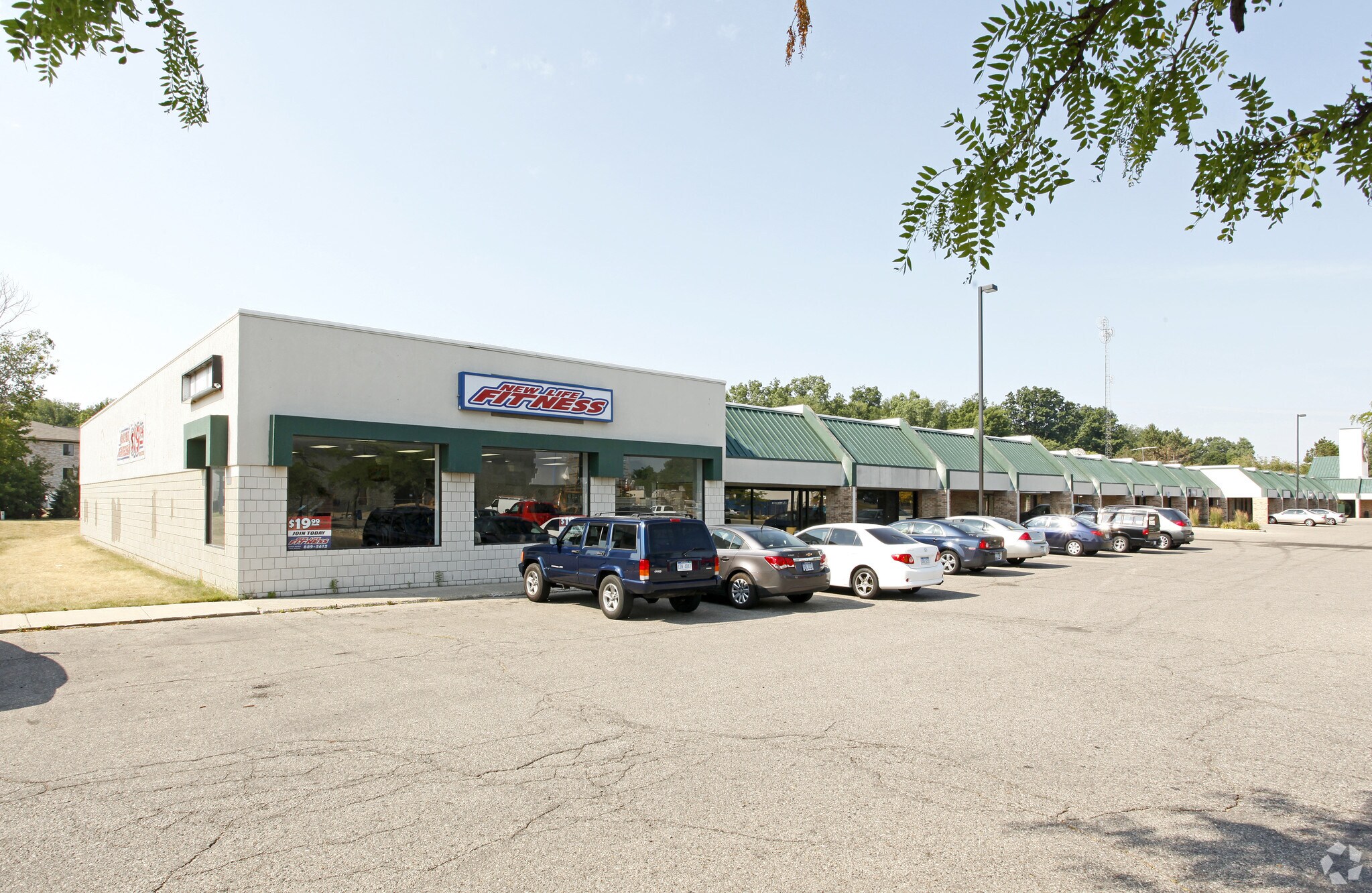 2495 S Cedar St, Holt, MI for lease Primary Photo- Image 1 of 15