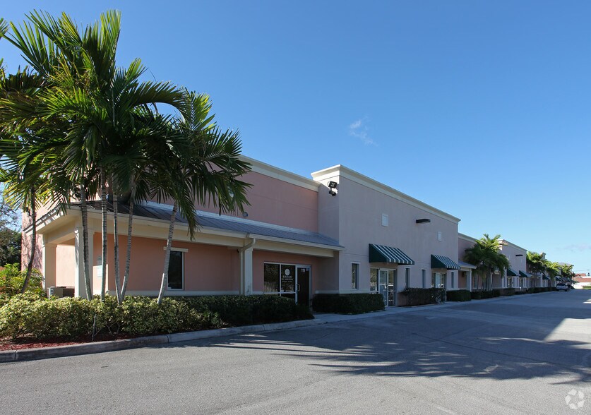 1470 N Congress Ave, West Palm Beach, FL à louer - Photo principale - Image 1 de 6