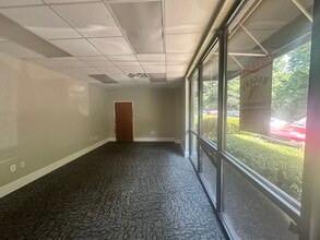 4250 Keith Bridge Rd, Cumming, GA for lease Interior Photo- Image 2 of 8