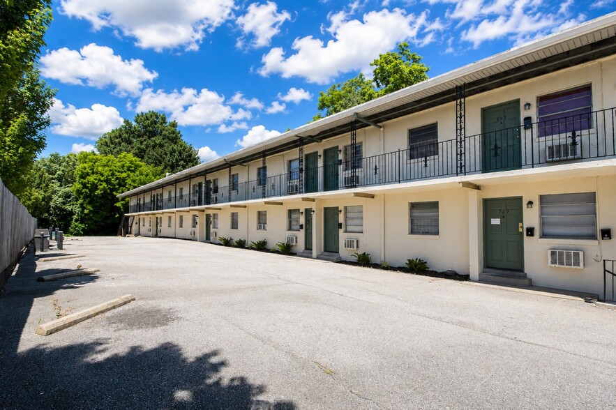 1122 Garvin Pl, Louisville, KY à vendre - Photo du bâtiment - Image 1 de 11