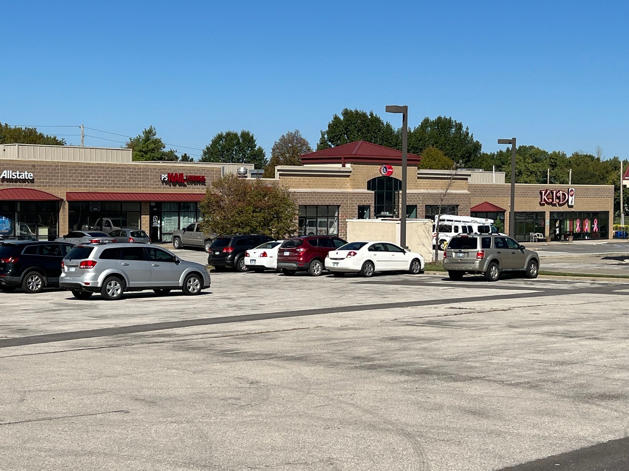 5542-5600 Hedge Lane Ter, Shawnee, KS for lease Building Photo- Image 1 of 4