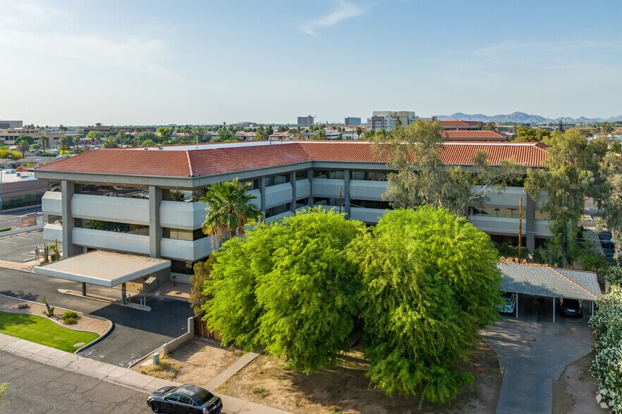 3707 N 7th St, Phoenix, AZ à louer - Photo du bâtiment - Image 2 de 6