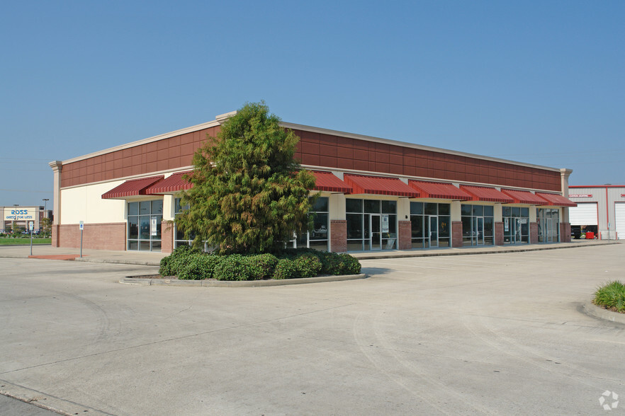 4075 Old Dowlen Rd, Beaumont, TX for lease - Primary Photo - Image 1 of 12