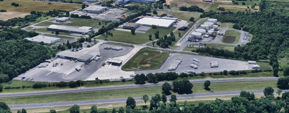 818 Corning Way, Martinsburg, WV for lease - Primary Photo - Image 1 of 15