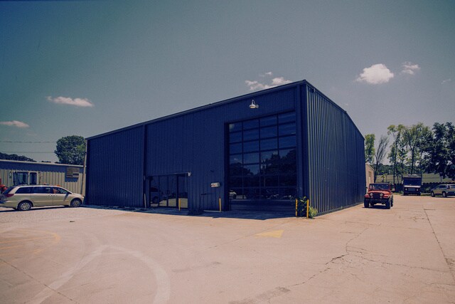 519 W Poplar St, Fayetteville, AR for lease - Building Photo - Image 3 of 4