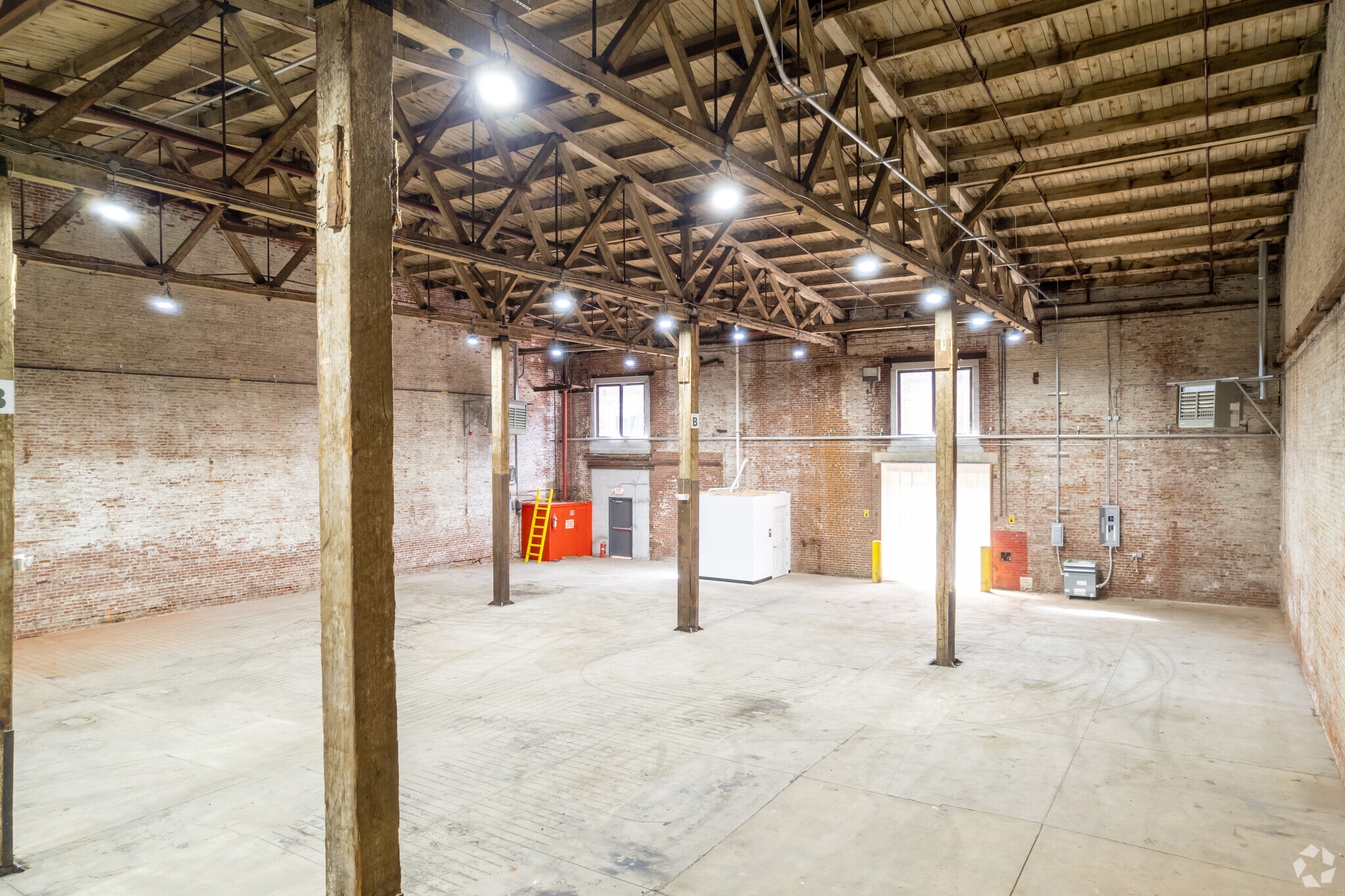 300 Jefferson St, Camden, NJ for lease Interior Photo- Image 1 of 1