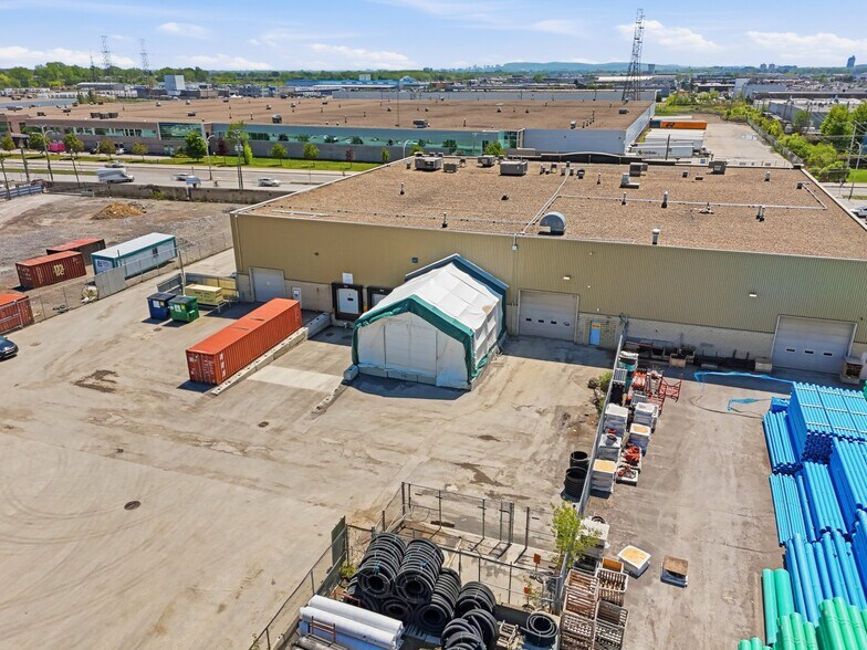 1233-1241 Dagenais O O, Laval, QC à louer - Photo du bâtiment - Image 2 de 8