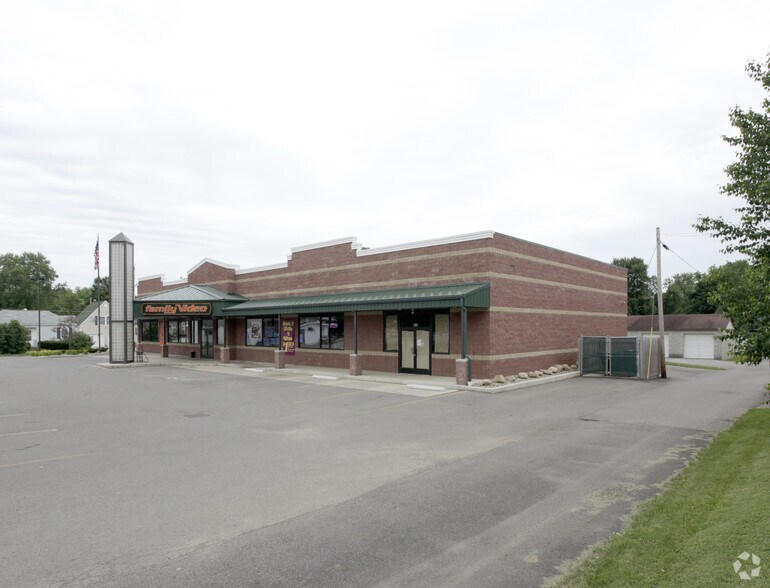 406-408 Coshocton Ave, Mount Vernon, OH à louer - Photo principale - Image 1 de 3