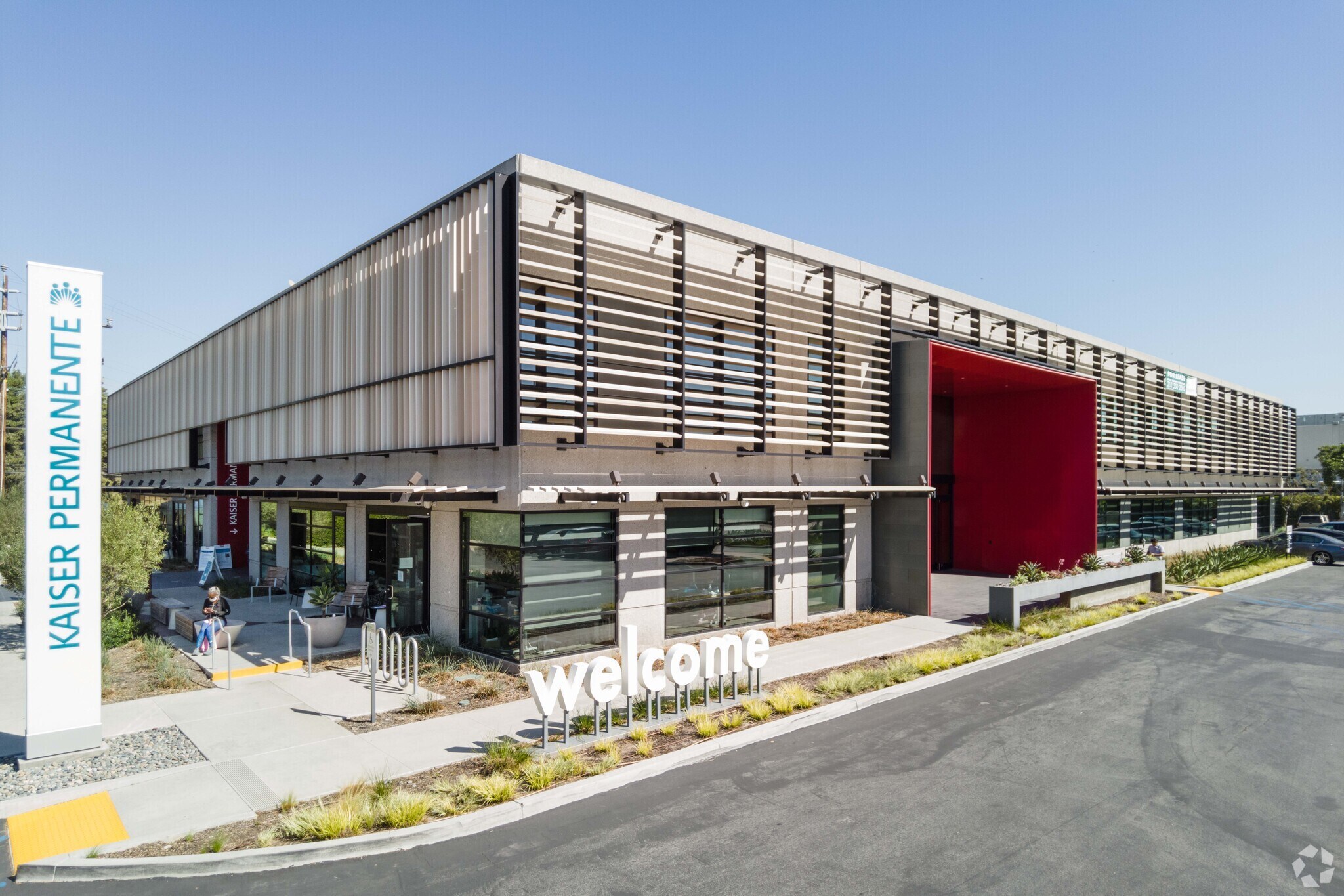 5300 McConnell Ave, Los Angeles, CA à louer Photo du bâtiment- Image 1 de 5