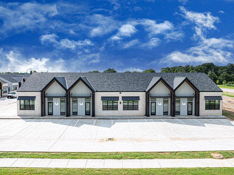 1325 Main St, Katy, TX à louer - Photo du bâtiment - Image 2 de 31