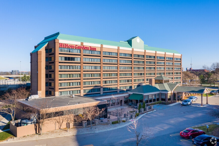 26000 American Dr, Southfield, MI for sale - Building Photo - Image 3 of 15