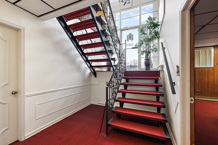 22815 Kelly Rd, Eastpointe, MI for sale - Building Photo - Image 2 of 19