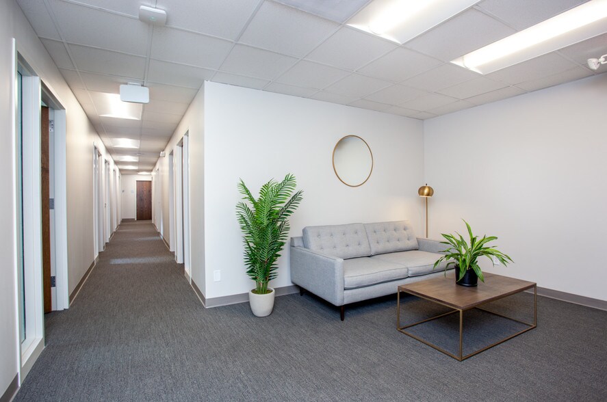 7301 Mission Rd, Prairie Village, KS à louer - Photo intérieure - Image 2 de 11