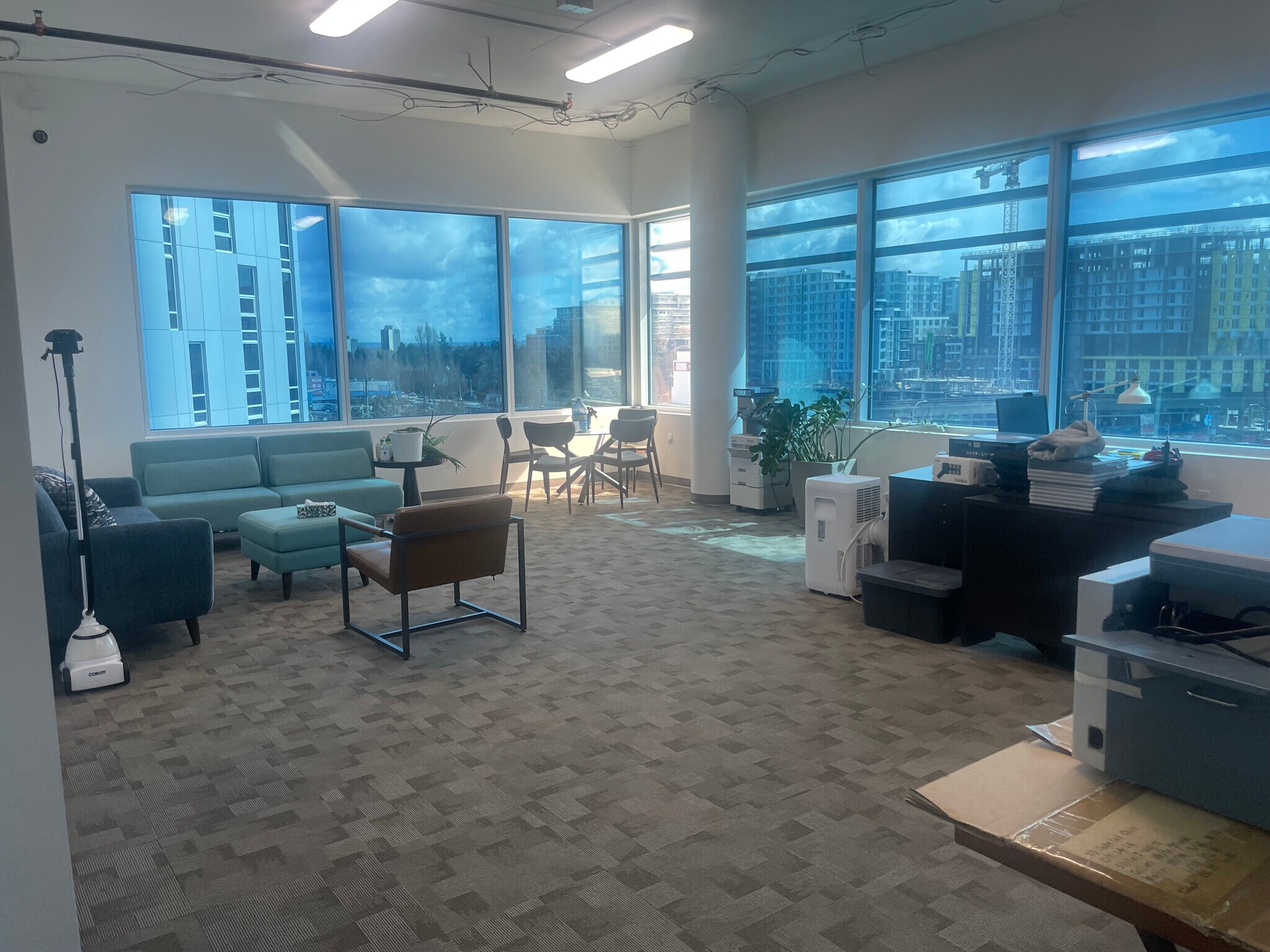 8477 Bridgeport Rd, Richmond, BC for lease Interior Photo- Image 1 of 5