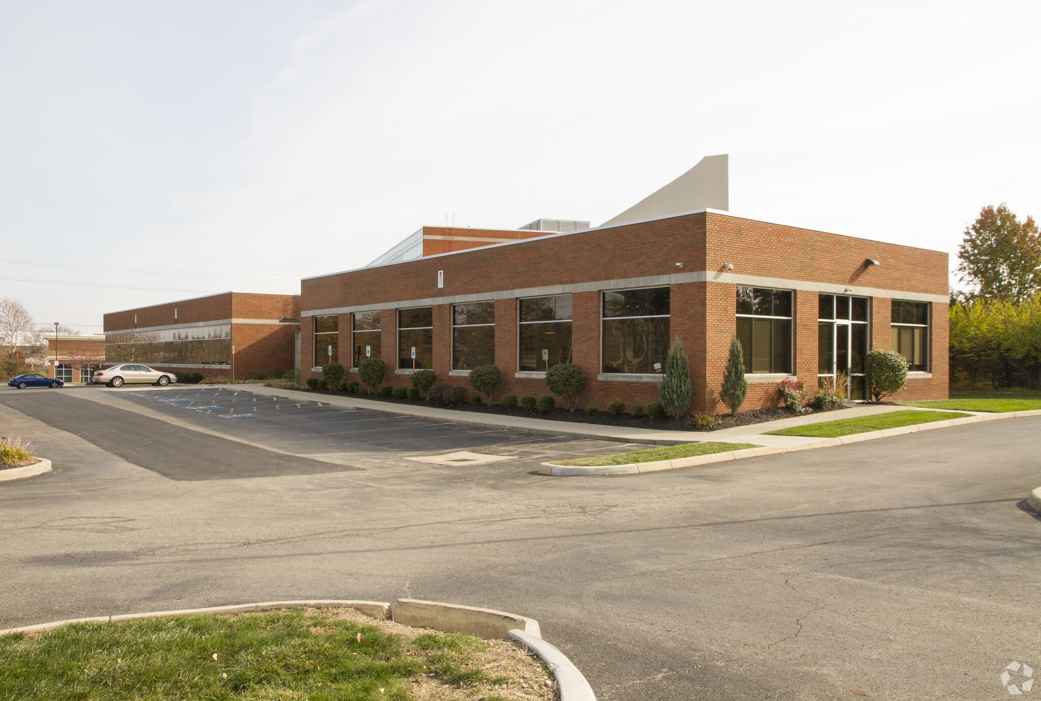 2221 Schrock Rd, Columbus, OH for lease Primary Photo- Image 1 of 7