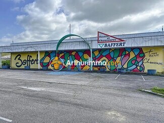 Plus de détails pour Commerce de détail à vendre