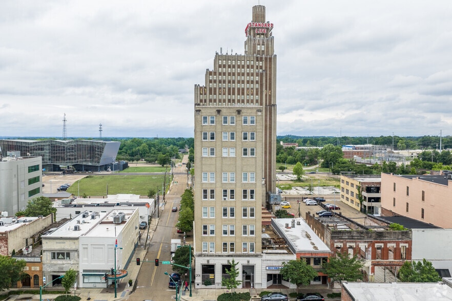 201 W Capitol St, Jackson, MS for lease - Building Photo - Image 2 of 5
