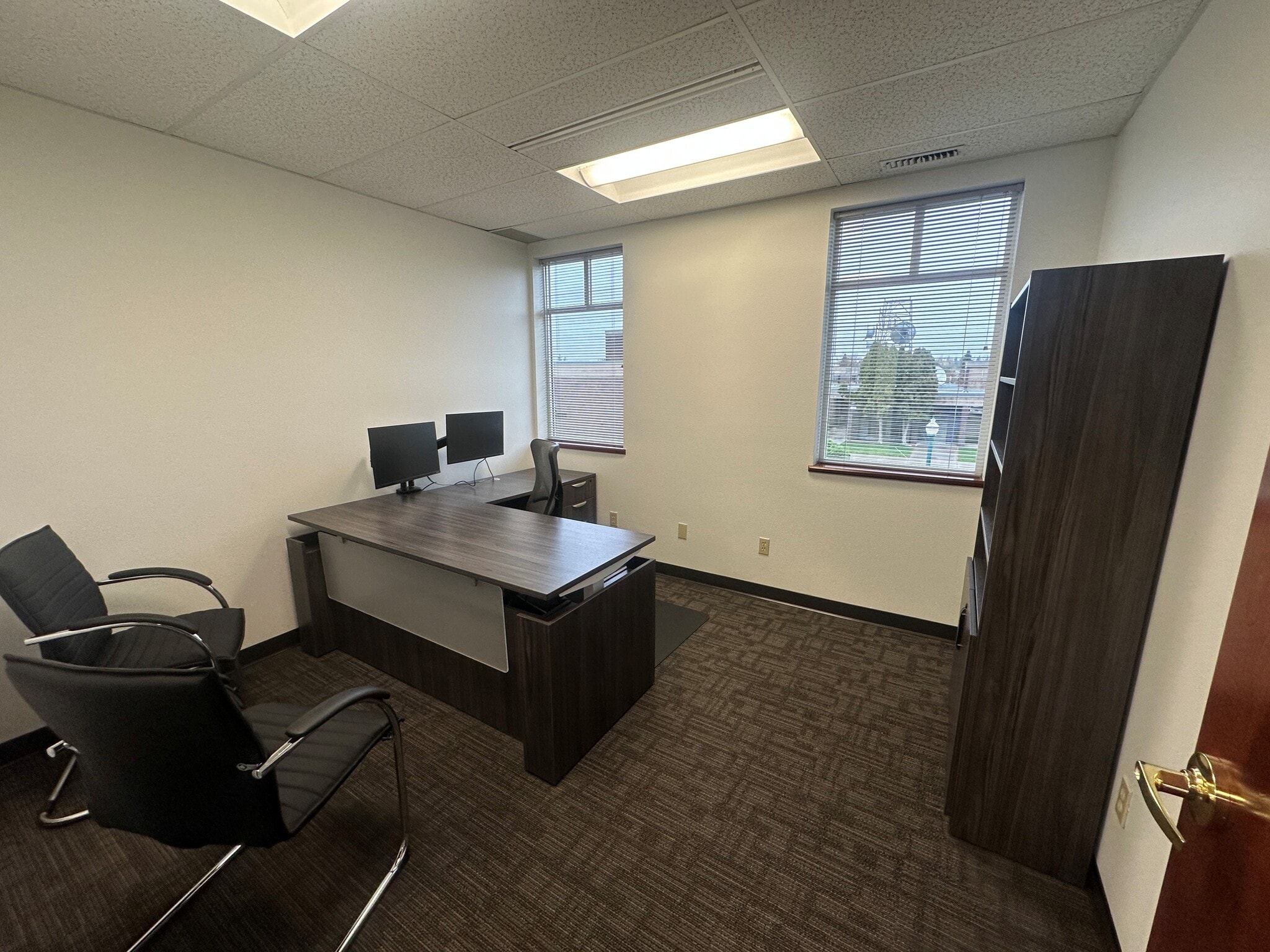 101 W Ironwood Dr, Coeur d'Alene, ID for lease Interior Photo- Image 1 of 9