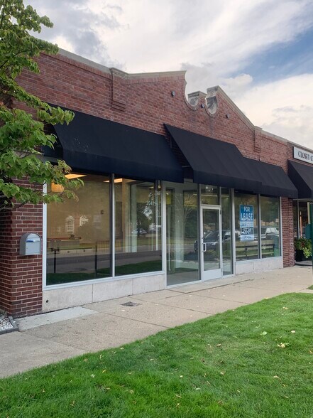 20419 Mack Ave, Grosse Pointe Woods, MI for sale - Building Photo - Image 2 of 20