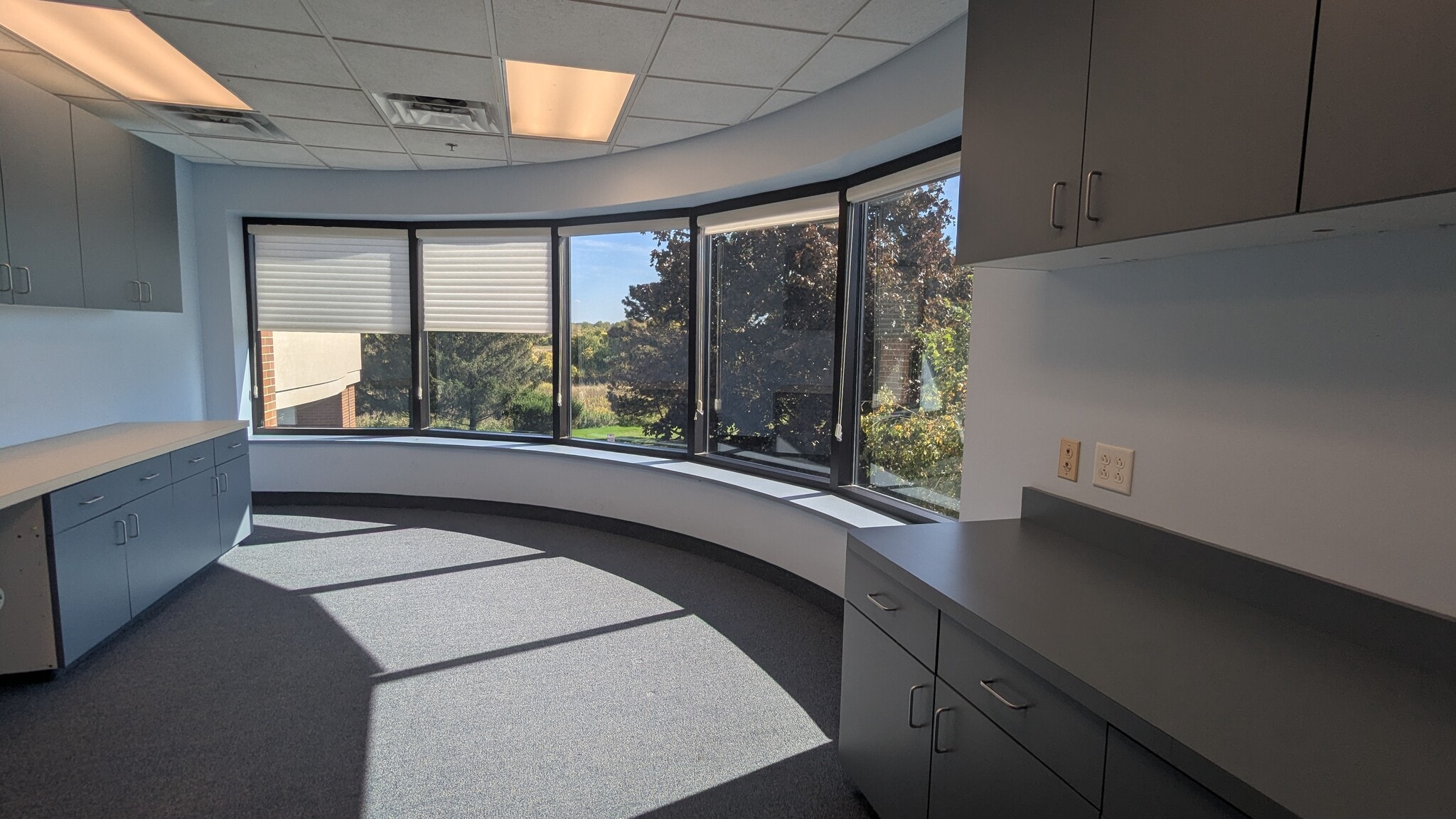 1065 Senator Keating Blvd, Rochester, NY for lease Interior Photo- Image 1 of 10