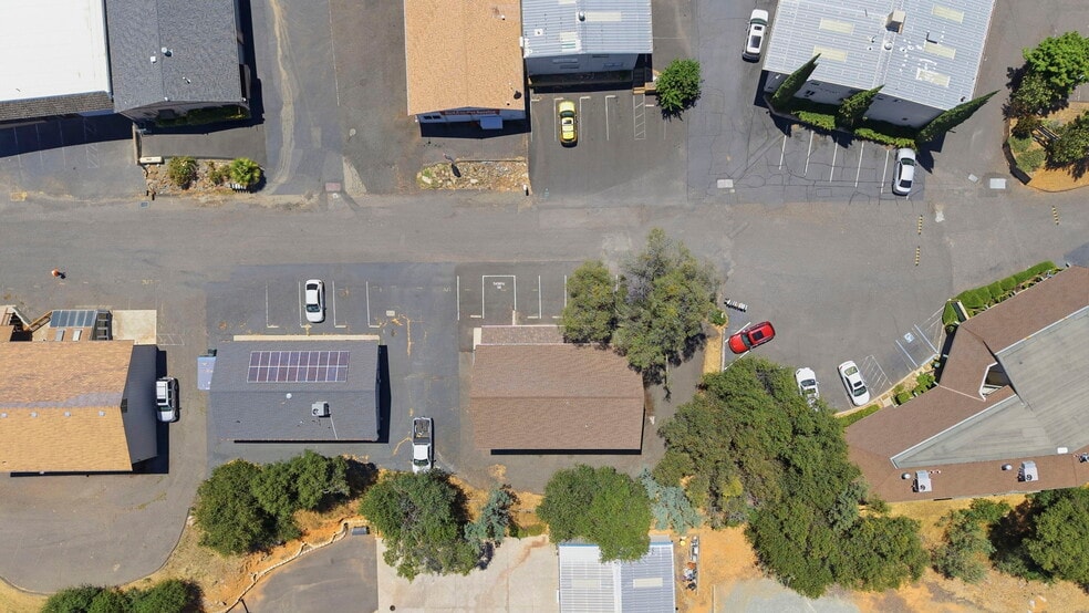 19468 Village Dr, Sonora, CA for sale - Building Photo - Image 3 of 28