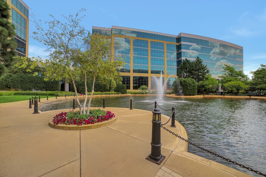 9320 Excelsior Blvd, Hopkins, MN for lease - Building Photo - Image 2 of 5