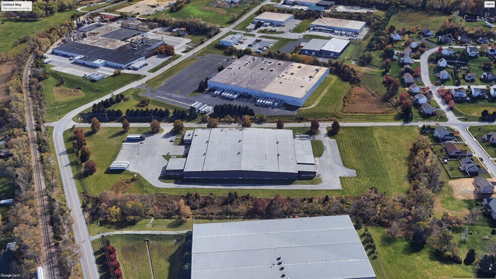 915 Woodland View Dr, York, PA for lease - Building Photo - Image 2 of 13