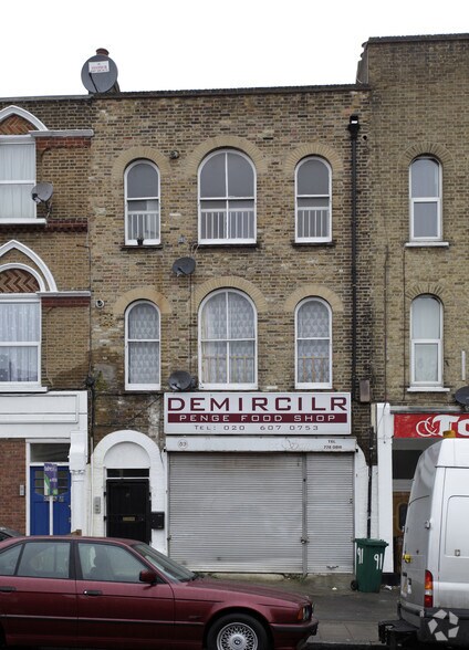 89 Maple Rd, Londres à vendre - Photo principale - Image 1 de 1