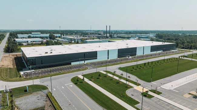 Plus de détails pour 25 Rue Léon-Malouin, Coteau-du-lac, QC - Industriel à louer