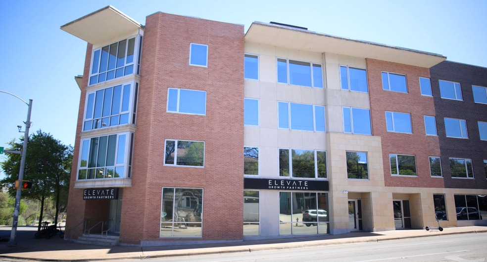 901 W 9th St, Austin, TX à louer - Photo du bâtiment - Image 2 de 25