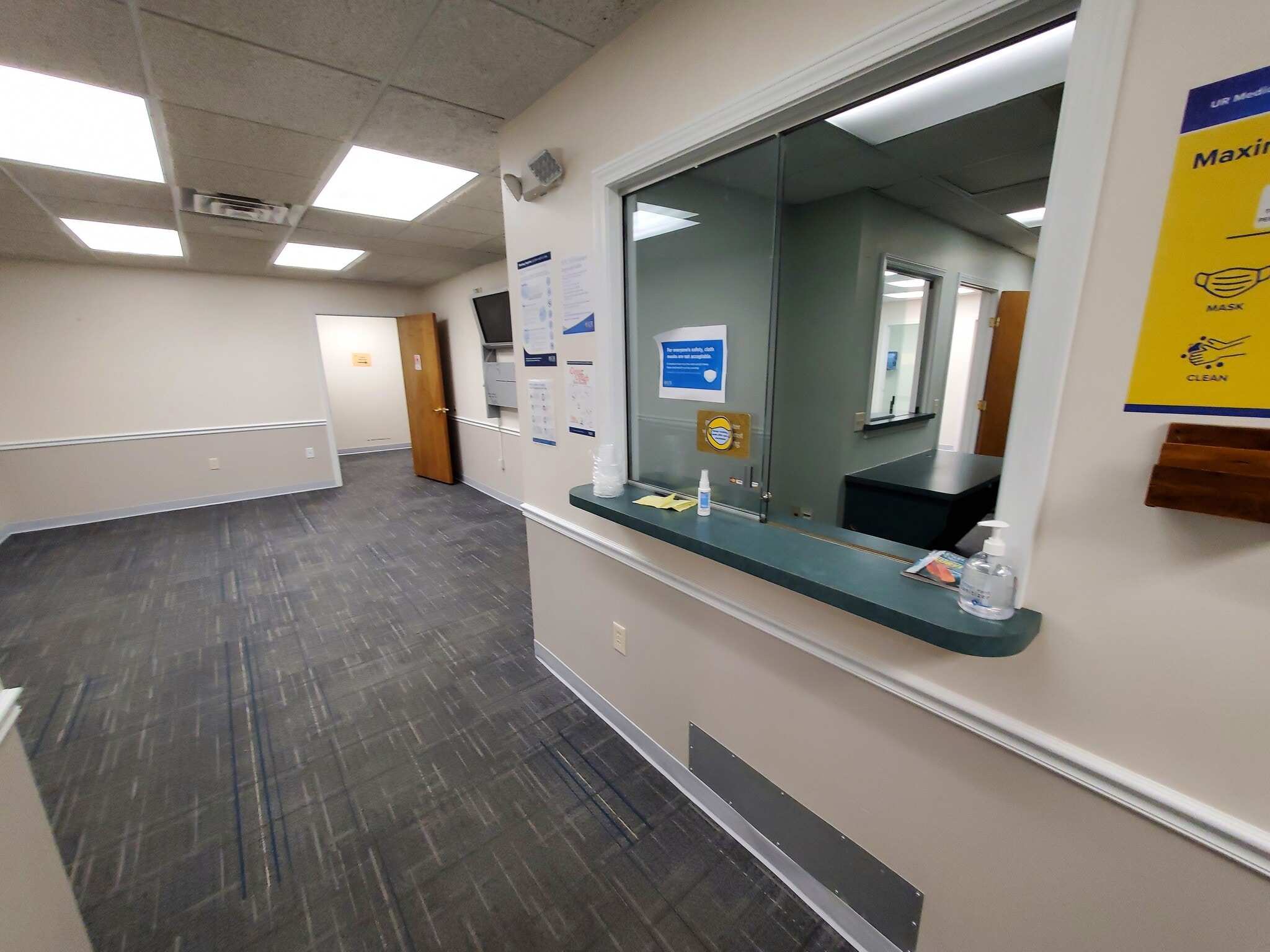 32 Ellicott Ave, Batavia, NY for lease Primary Photo- Image 1 of 6