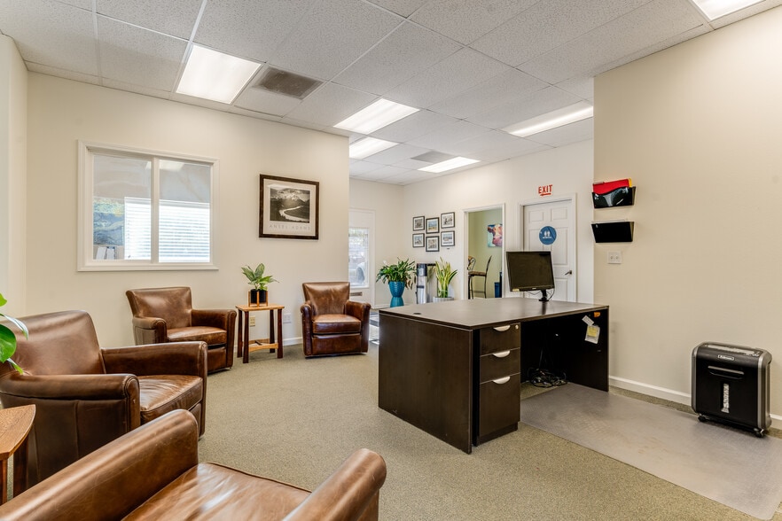 7090 Atascadero Ave, Atascadero, CA for sale - Building Photo - Image 3 of 16