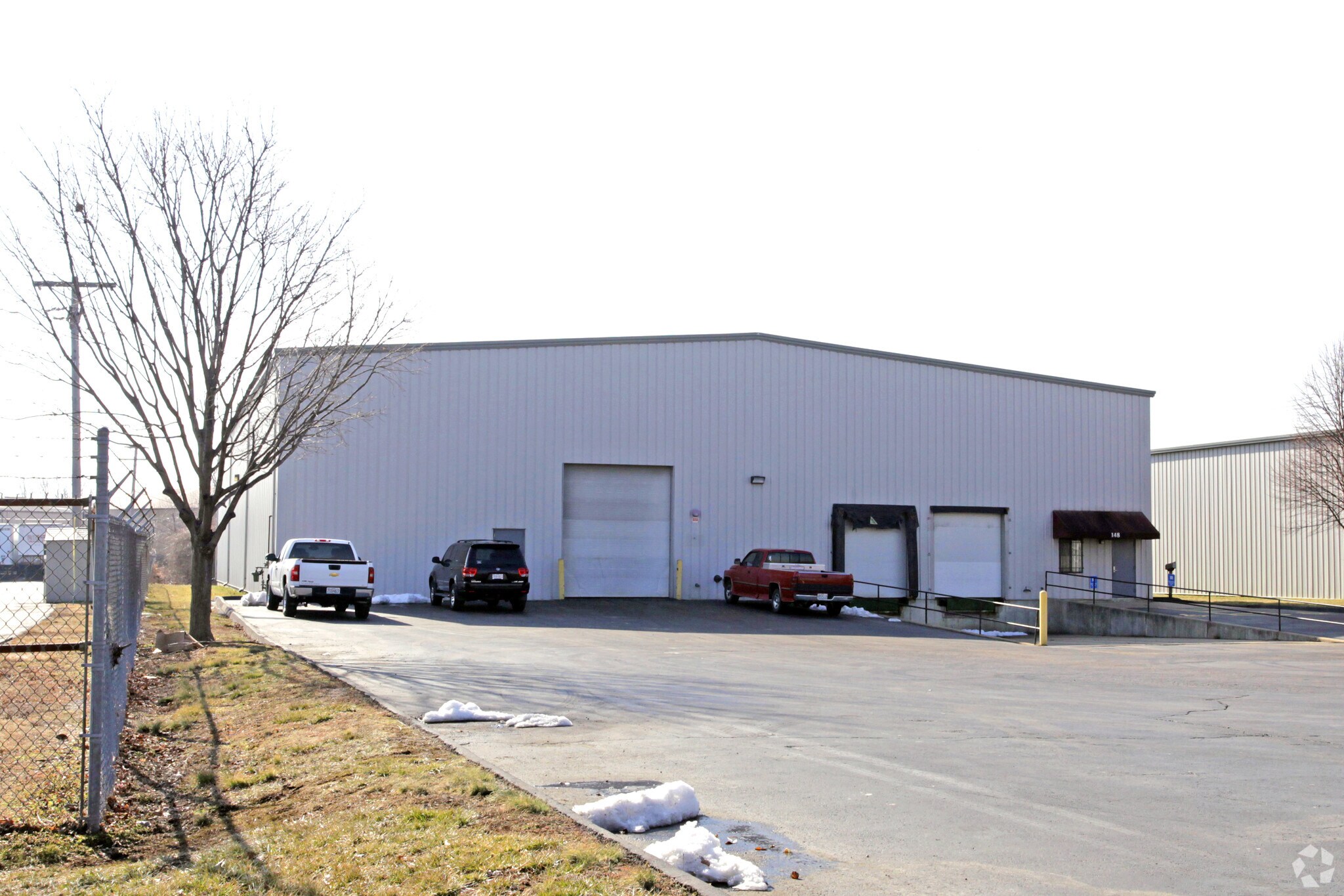 148 NW Northwest Industrial Ct, Bridgeton, MO for lease Primary Photo- Image 1 of 4