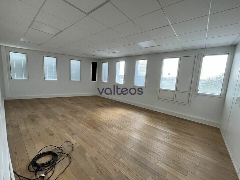 Office in Balma for lease - Interior Photo - Image 3 of 12