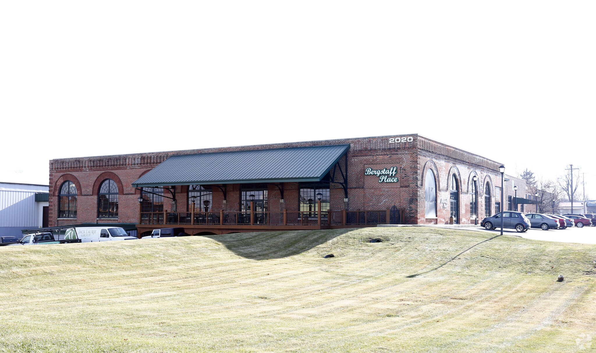 2020 E Washington Blvd, Fort Wayne, IN à louer Photo principale- Image 1 de 15