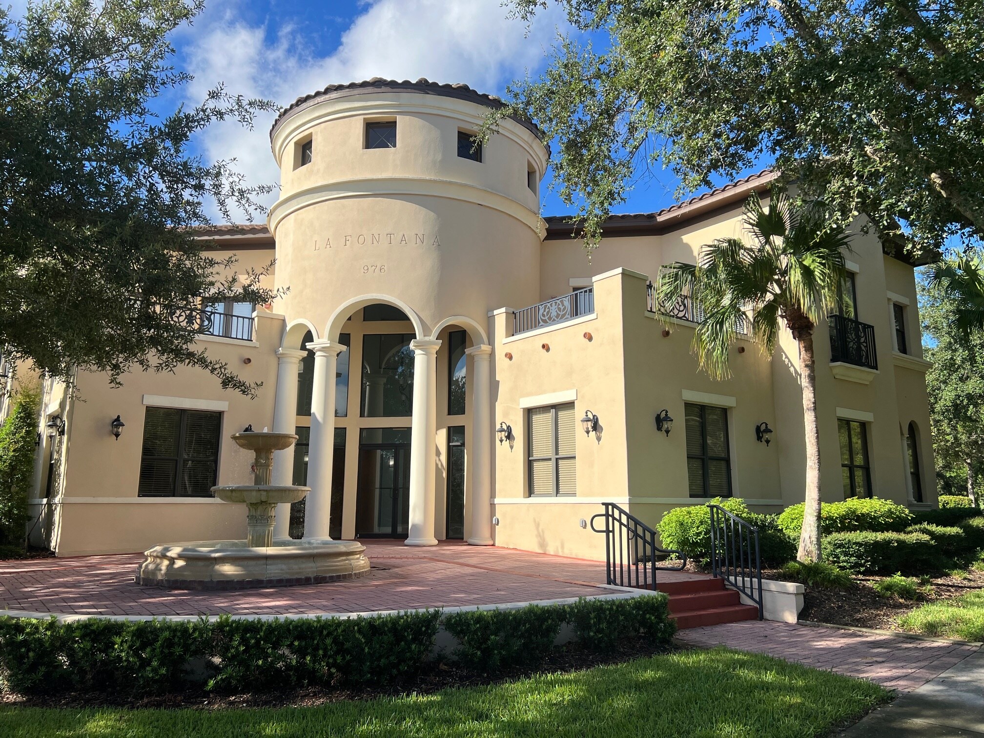 976 Lake Baldwin Ln, Orlando, FL à louer Photo du bâtiment- Image 1 de 6