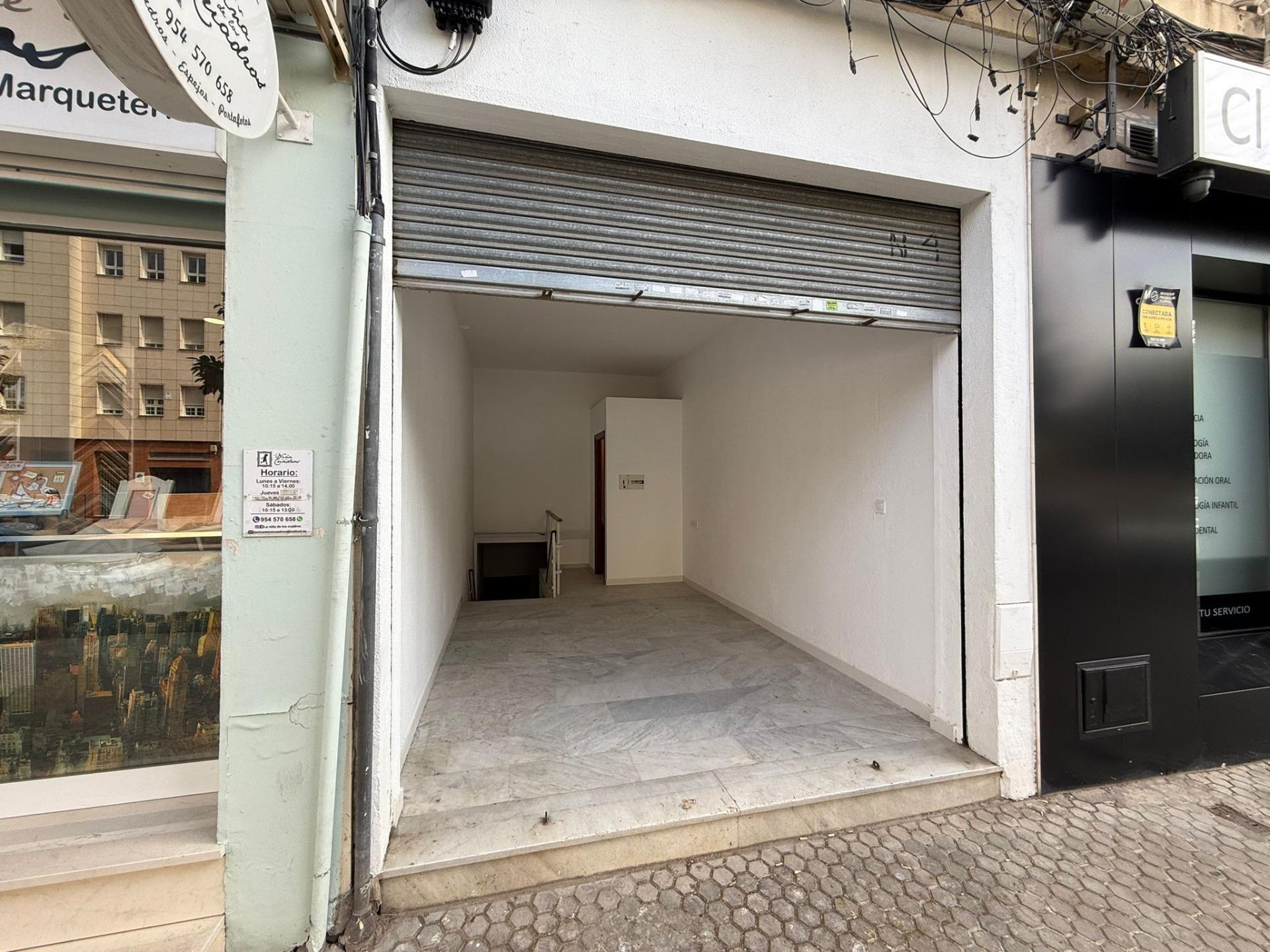 Calle Manuel Ramón Alarcón, 4, SEVILLA, Sevilla for lease Building Photo- Image 1 of 9
