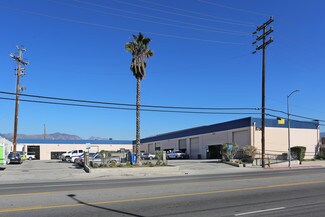 Plus de détails pour 9790-9792 Glenoaks Blvd, Sun Valley, CA - Industriel à louer