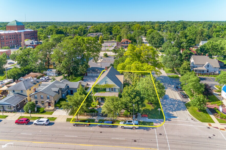428 W State St, Geneva, IL à vendre - Photo du bâtiment - Image 3 de 29